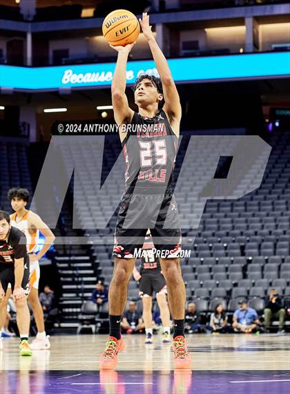 Thumbnail 2 in Verdugo Hills vs Athenian (CIF State D5 Final) photogallery.
