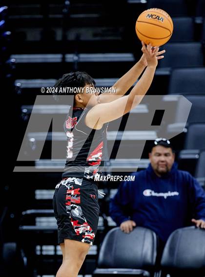 Thumbnail 3 in Verdugo Hills vs Athenian (CIF State D5 Final) photogallery.