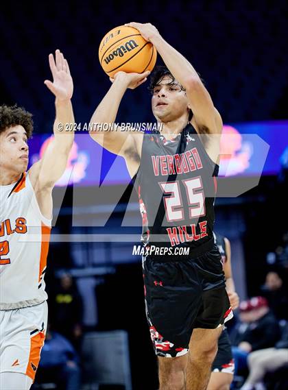 Thumbnail 2 in Verdugo Hills vs Athenian (CIF State D5 Final) photogallery.