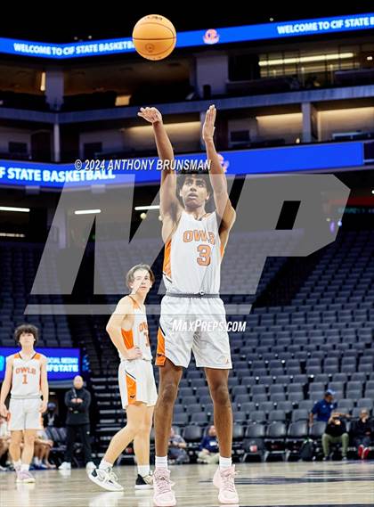 Thumbnail 1 in Verdugo Hills vs Athenian (CIF State D5 Final) photogallery.