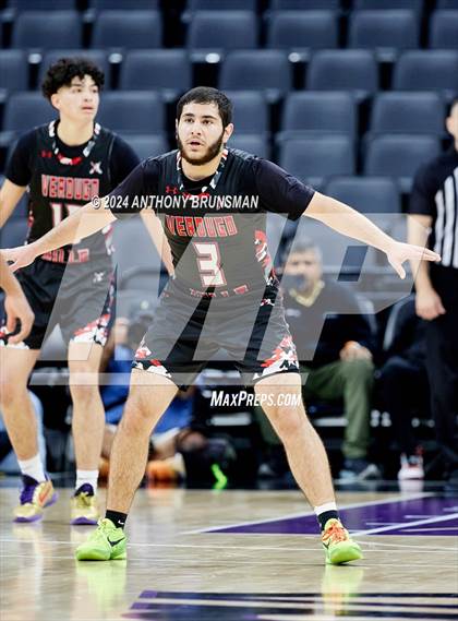 Thumbnail 3 in Verdugo Hills vs Athenian (CIF State D5 Final) photogallery.