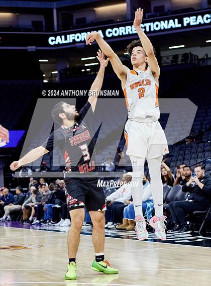 Thumbnail 1 in Verdugo Hills vs Athenian (CIF State D5 Final) photogallery.