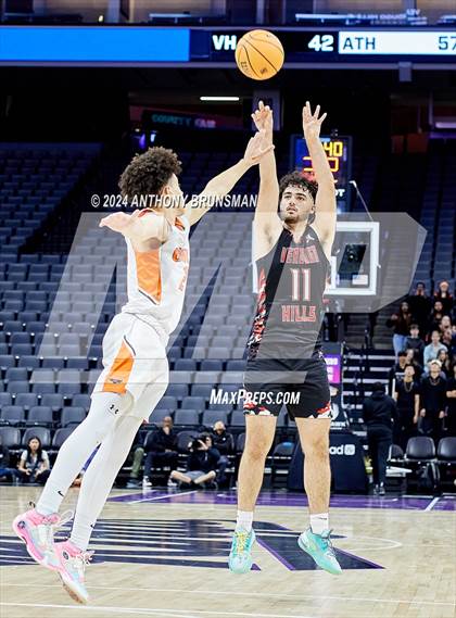 Thumbnail 1 in Verdugo Hills vs Athenian (CIF State D5 Final) photogallery.