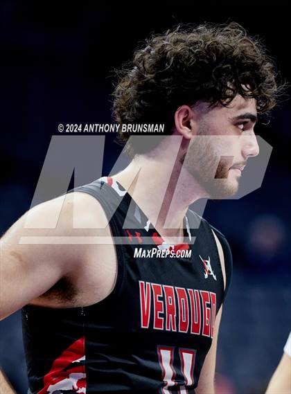 Thumbnail 1 in Verdugo Hills vs Athenian (CIF State D5 Final) photogallery.