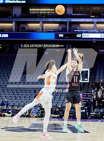 Thumbnail 2 in Verdugo Hills vs Athenian (CIF State D5 Final) photogallery.