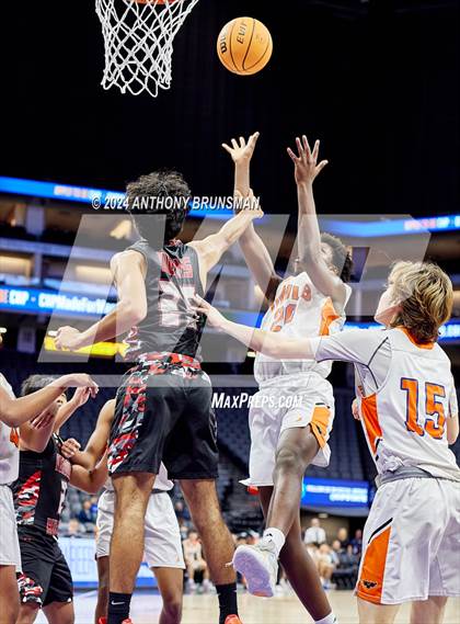 Thumbnail 3 in Verdugo Hills vs Athenian (CIF State D5 Final) photogallery.