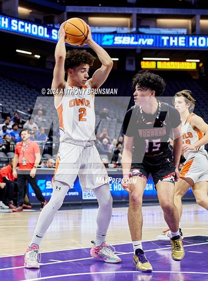 Thumbnail 3 in Verdugo Hills vs Athenian (CIF State D5 Final) photogallery.