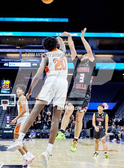 Thumbnail 1 in Verdugo Hills vs Athenian (CIF State D5 Final) photogallery.