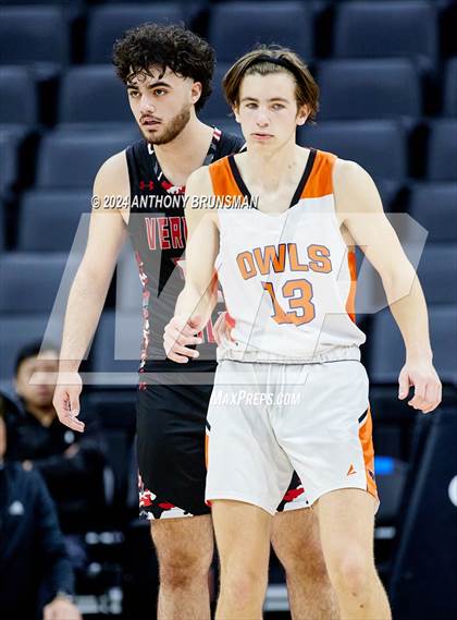 Thumbnail 1 in Verdugo Hills vs Athenian (CIF State D5 Final) photogallery.