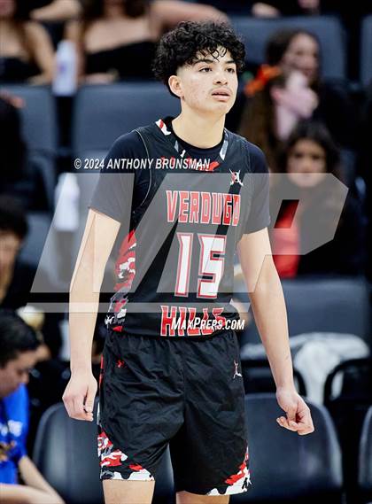 Thumbnail 3 in Verdugo Hills vs Athenian (CIF State D5 Final) photogallery.