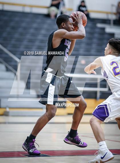 Thumbnail 3 in Righetti vs  Eastside (Hart Holiday Classic) photogallery.