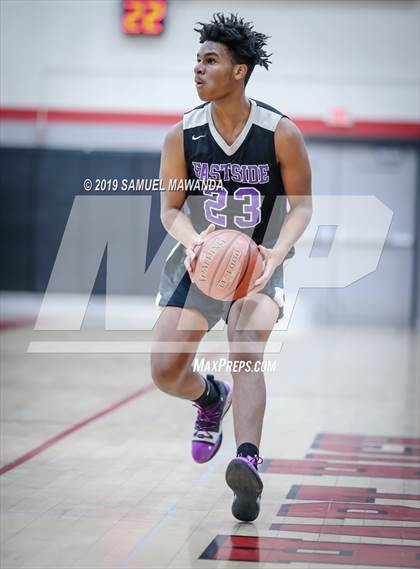 Thumbnail 3 in Righetti vs  Eastside (Hart Holiday Classic) photogallery.