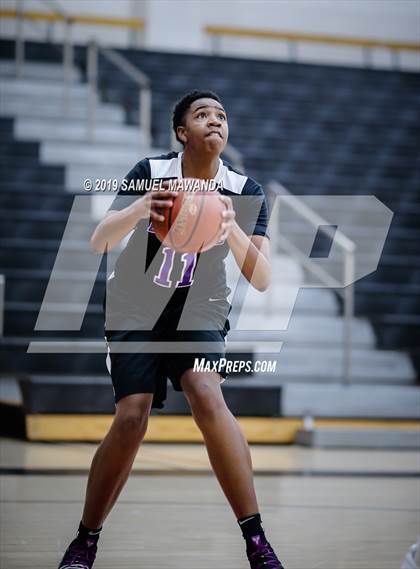 Thumbnail 2 in Righetti vs  Eastside (Hart Holiday Classic) photogallery.