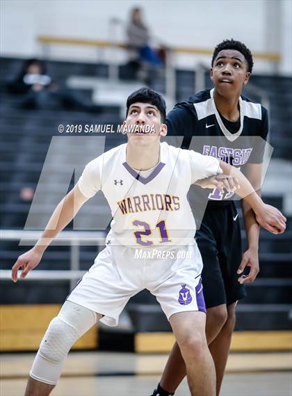 Thumbnail 2 in Righetti vs  Eastside (Hart Holiday Classic) photogallery.