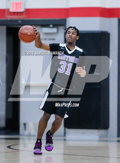 Thumbnail 3 in Righetti vs  Eastside (Hart Holiday Classic) photogallery.