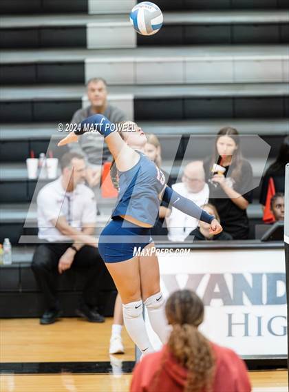 Thumbnail 3 in Canyon vs. Tompkins photogallery.