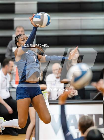 Thumbnail 2 in Canyon vs. Tompkins photogallery.