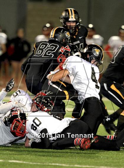 Thumbnail 2 in Palos Verdes vs. Ventura (CIF SS Western Final) photogallery.