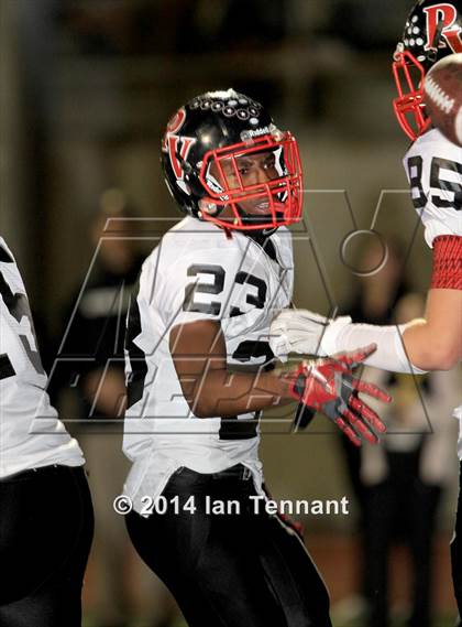 Thumbnail 3 in Palos Verdes vs. Ventura (CIF SS Western Final) photogallery.
