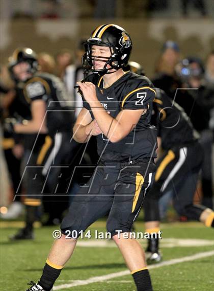 Thumbnail 2 in Palos Verdes vs. Ventura (CIF SS Western Final) photogallery.