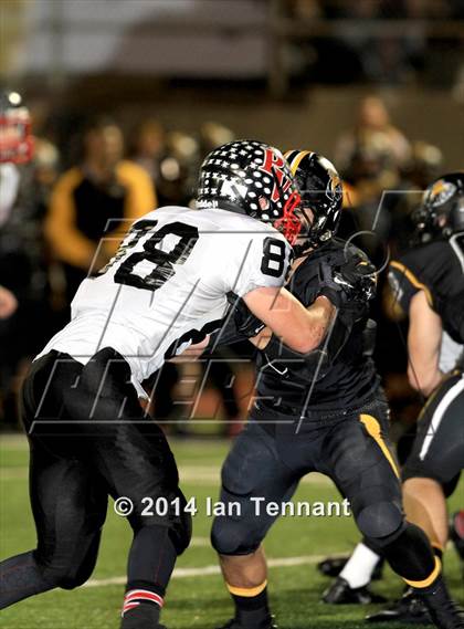 Thumbnail 3 in Palos Verdes vs. Ventura (CIF SS Western Final) photogallery.