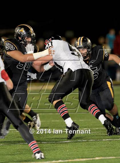 Thumbnail 2 in Palos Verdes vs. Ventura (CIF SS Western Final) photogallery.