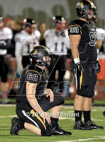 Thumbnail 1 in Palos Verdes vs. Ventura (CIF SS Western Final) photogallery.