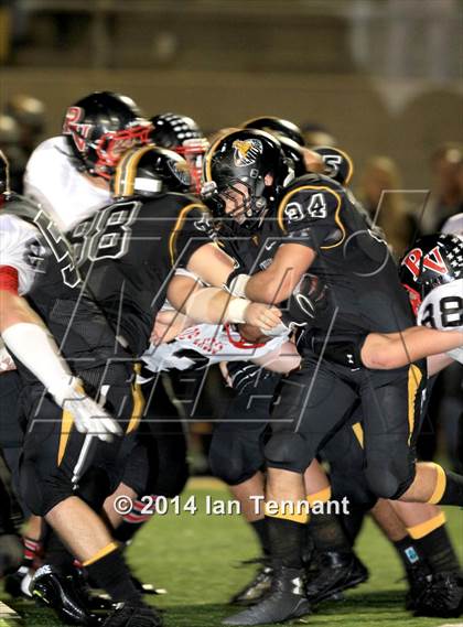 Thumbnail 1 in Palos Verdes vs. Ventura (CIF SS Western Final) photogallery.