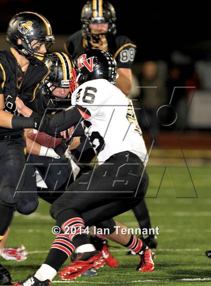 Thumbnail 2 in Palos Verdes vs. Ventura (CIF SS Western Final) photogallery.