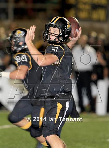 Thumbnail 3 in Palos Verdes vs. Ventura (CIF SS Western Final) photogallery.