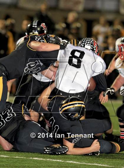 Thumbnail 1 in Palos Verdes vs. Ventura (CIF SS Western Final) photogallery.