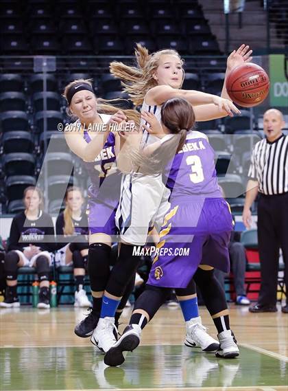 Thumbnail 1 in Walker-Hackensack-Akeley @ Sebeka (Hardwood Showcase) photogallery.