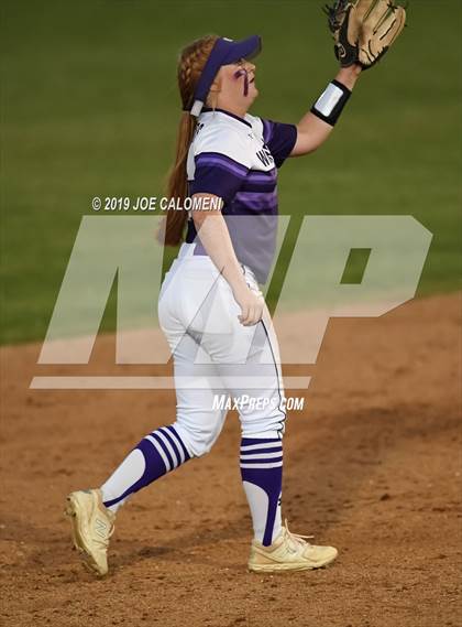 Thumbnail 3 in Reagan [Ronald] vs Warren (UIL 6A Bi District) photogallery.