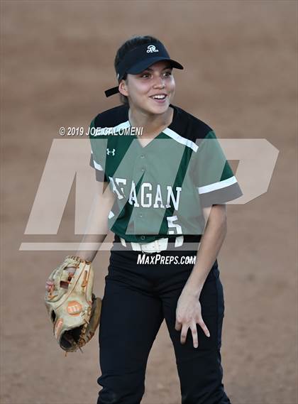 Thumbnail 3 in Reagan [Ronald] vs Warren (UIL 6A Bi District) photogallery.