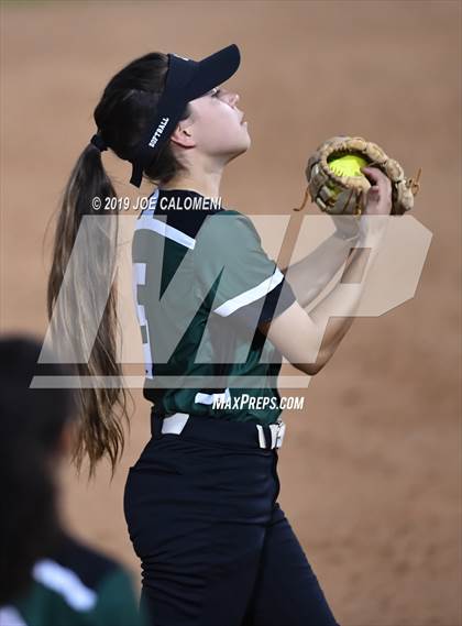Thumbnail 3 in Reagan [Ronald] vs Warren (UIL 6A Bi District) photogallery.