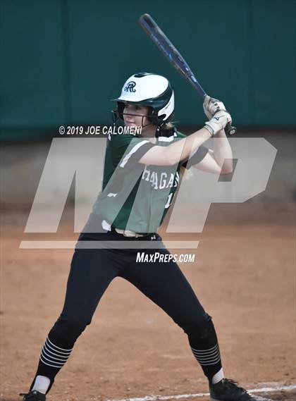 Thumbnail 2 in Reagan [Ronald] vs Warren (UIL 6A Bi District) photogallery.