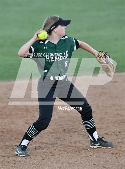 Thumbnail 3 in Reagan [Ronald] vs Warren (UIL 6A Bi District) photogallery.