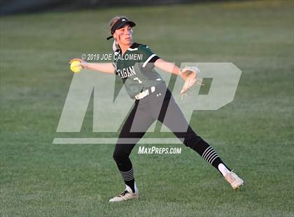 Thumbnail 2 in Reagan [Ronald] vs Warren (UIL 6A Bi District) photogallery.