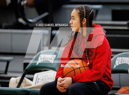 Thumbnail 2 in Lincoln Southeast vs Lincoln High photogallery.