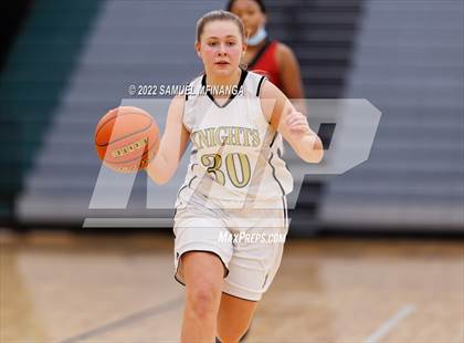 Thumbnail 3 in Lincoln Southeast vs Lincoln High photogallery.