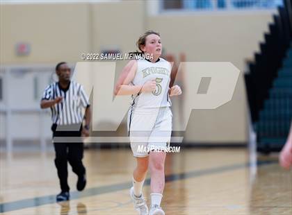 Thumbnail 3 in Lincoln Southeast vs Lincoln High photogallery.