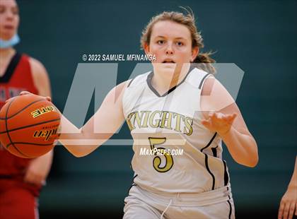 Thumbnail 2 in Lincoln Southeast vs Lincoln High photogallery.