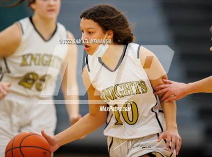 Thumbnail 3 in Lincoln Southeast vs Lincoln High photogallery.