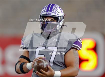 Thumbnail 1 in Atascocita vs. Ridge Point (UIL 6A D1 Regional Playoff) photogallery.