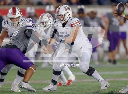 Thumbnail 3 in Atascocita vs. Ridge Point (UIL 6A D1 Regional Playoff) photogallery.