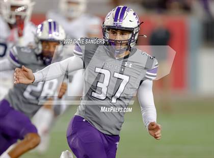 Thumbnail 1 in Atascocita vs. Ridge Point (UIL 6A D1 Regional Playoff) photogallery.