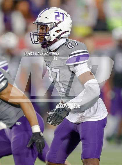 Thumbnail 3 in Atascocita vs. Ridge Point (UIL 6A D1 Regional Playoff) photogallery.