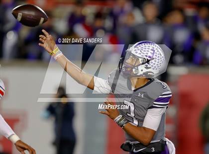 Thumbnail 1 in Atascocita vs. Ridge Point (UIL 6A D1 Regional Playoff) photogallery.