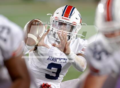 Thumbnail 1 in Atascocita vs. Ridge Point (UIL 6A D1 Regional Playoff) photogallery.