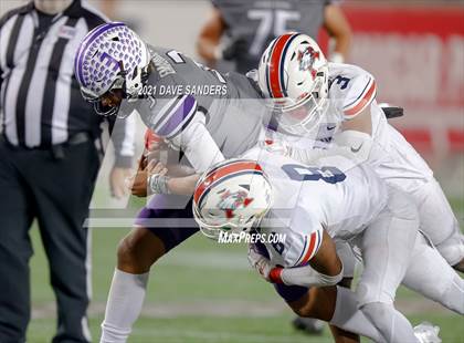 Thumbnail 3 in Atascocita vs. Ridge Point (UIL 6A D1 Regional Playoff) photogallery.